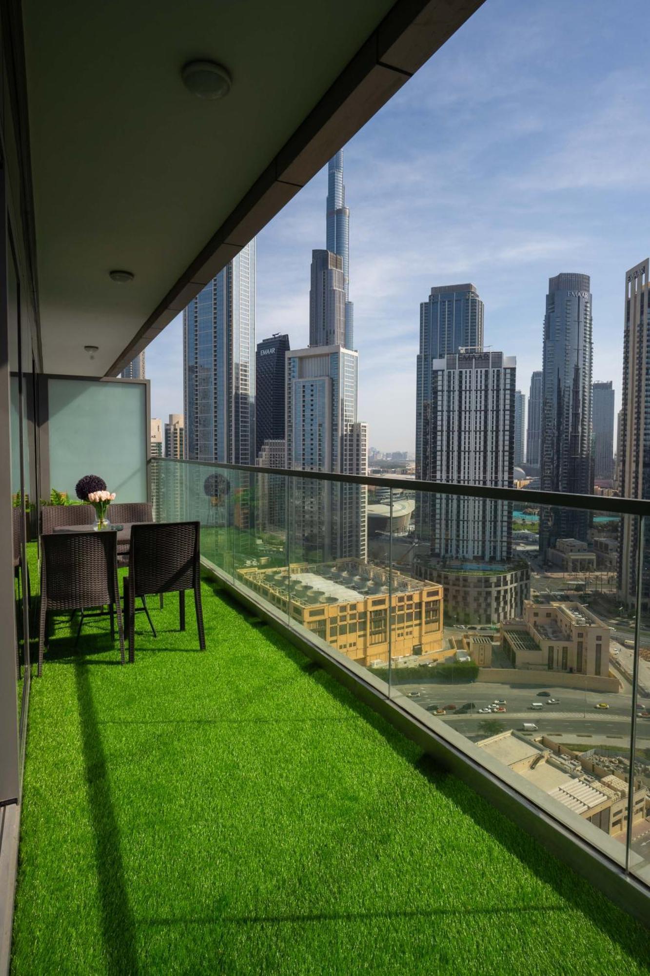 Burj Khalifa Views 2Br With Infinity Pool Downtown Apartment Dubai Bagian luar foto