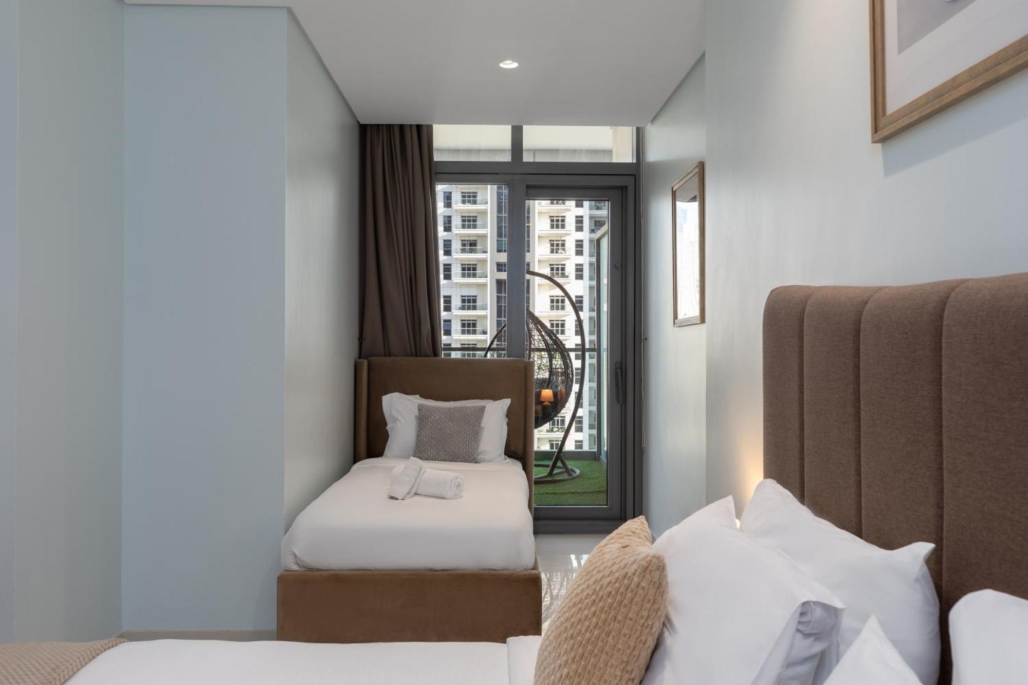 Burj Khalifa Views 2Br With Infinity Pool Downtown Apartment Dubai Bagian luar foto